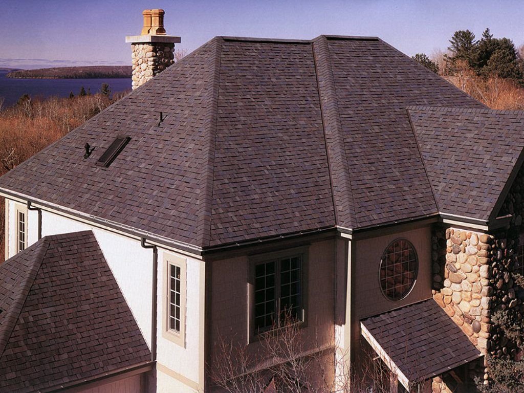 Oxnard roofing contractor