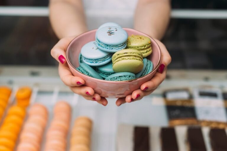 Custom Macaron Boxes