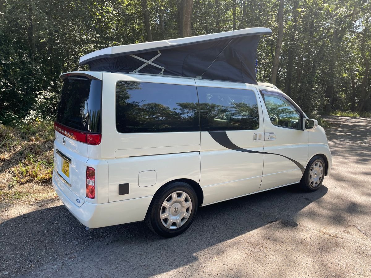 Nissan Elgrand Camper