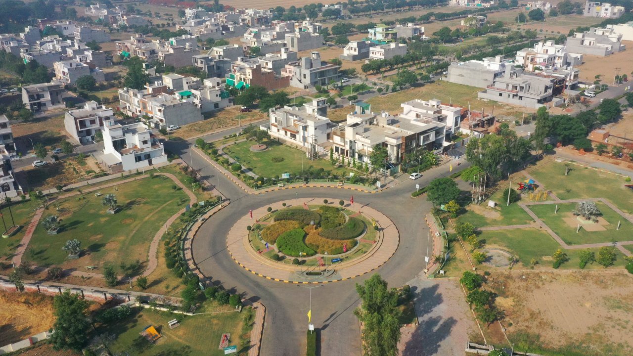 Ready-to-Move-Villas-in-Sushant-City-2